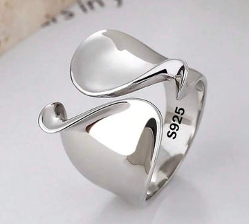 Silver adjustable band