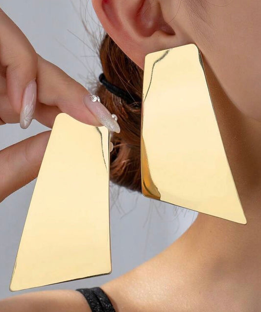 Fashionable Geometric post earrings