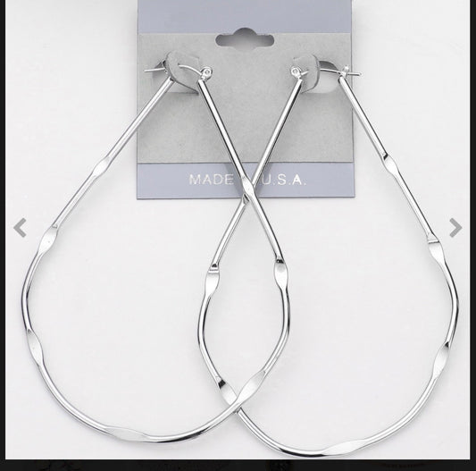 Silver textured earrings