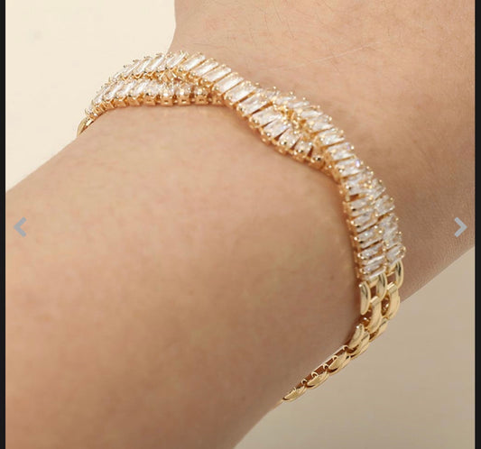 Twisted Multi Link Chain Bracelet