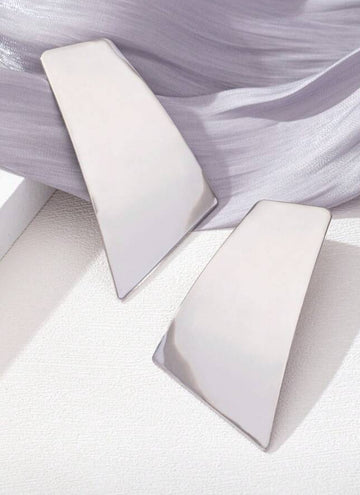 Fashionable Geometric post earrings