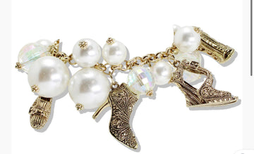 Shoe Diva w/Pearls